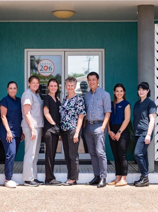 Family Dentist - Dental 206